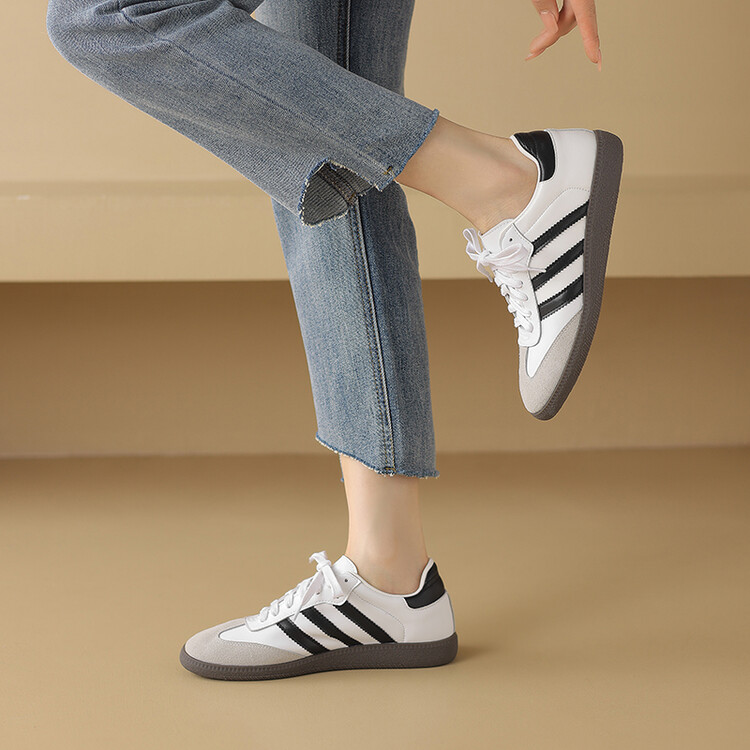 Fashion Casual Shoes White Flat Lace-Up Sneakers